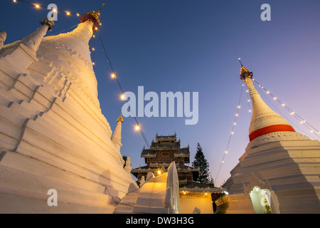 Wat Phra, dass Doi Kong Mu Tempel Stupa in Mae Hong Son, Nord-Thailand Stockfoto