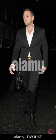 Männlichen Freund von Tamara Ecclestone und einem männlichen Begleiter (abgebildet) verlassen "C"-Restaurant. London, England - 03.10.12 Featuring: männlichen Freund von Tamara Ecclestone Where: London, Vereinigtes Königreich bei: 3. Oktober 2012 Stockfoto