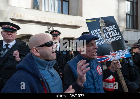 Old Bailey, London, UK. 26. Februar 2014. Michael Adebolajo, 29, aus Romford, und Michael Adebowale, 22, aus Greenwich, waren im Old Bailey für den Mord an Soldaten, Lee Rigby verurteilt. Adebolajo erhielt einen vollständiger Begriff & Adebowale hat mindestens 45 Jahre lang inhaftiert worden. Stockfoto