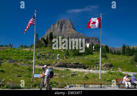 Reynolds Berg am Logan Pass entlang der kontinentalen Wasserscheide im Glacier National Park, Montana, USA. Stockfoto