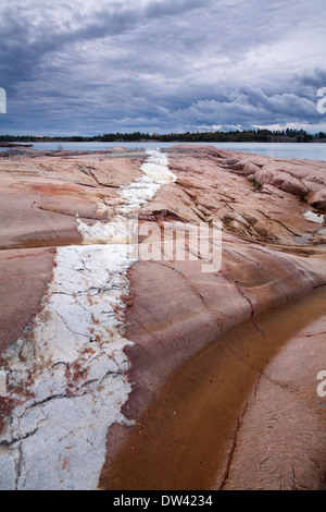 Unglaublichen Wolkenformationen in Killarney Provincial Park, Ontario, Kanada. Stockfoto