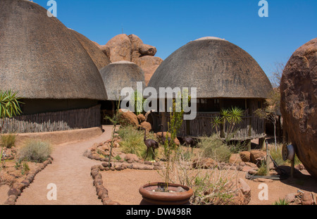 Namibia Afrika Felsbrocken in Wüste im Damaraland Resort namens Mowani Mountain Camp mit schönen Felsformationen Stockfoto