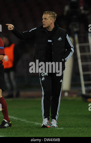 Neapel, Italien. 27. Februar 2014. Head Coach von Swansea Garry Mönch während der UEFA Europa League Runde der 32 Rückspiel-Match zwischen SSC Napoli und Swansea City Football / Soccer im Stadio San Paolo am 27. Februar 2014 in Neapel, Italien. Foto: Franco Romano/Alamy Live-Nachrichten Stockfoto