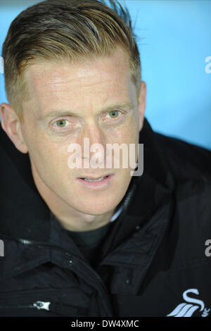 Neapel, Italien. 27. Februar 2014. Head Coach von Swansea Garry Mönch während der UEFA Europa League Runde der 32 Rückspiel-Match zwischen SSC Napoli und Swansea City Football / Soccer im Stadio San Paolo am 27. Februar 2014 in Neapel, Italien. Foto: Franco Romano/Alamy Live-Nachrichten Stockfoto