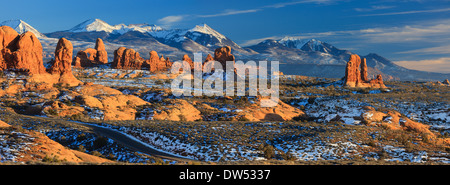 Winterlandschaft im Arches National Park in der Nähe von Moab, Utah - USA Stockfoto