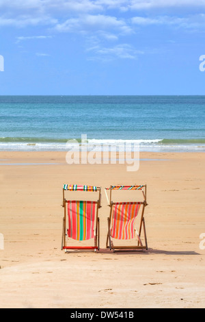 Strand Stühle St Brelade Stockfoto