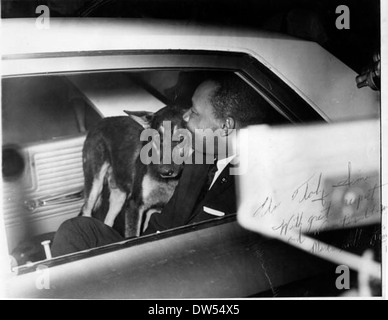 Dr. Martin Luther King Jr. wird während der Bürgerrechtsbewegung in St. Augustine, Florida, gezeigt. Das Bild spiegelt einen entscheidenden Moment im Kampf für die Gleichberechtigung der Rasse in den USA wider Stockfoto
