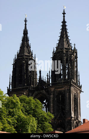 Die Kathedrale, die zusammen mit dem Schloss Albrecht erstellen ein Castle Hill-Ensemble, das über die alte Stadt Meißen erhebt. Die Kirche ist eine rein deutsche gotische Kathedrale. Foto: Klaus Nowottnick Datum: 3. August 2013 Stockfoto