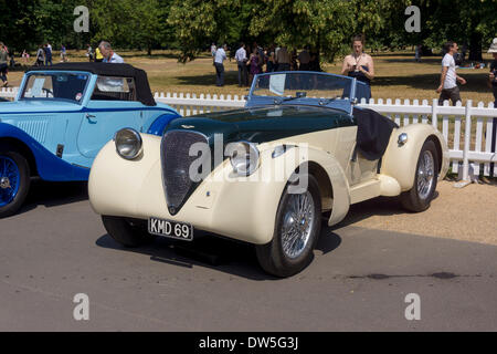 Aston Martin Typ C Geschwindigkeit?? Modell (1938-1939), Aston Martin Timeline, hundertjährigen Feier 2013 100 Jahre Aston Martin, Kensington Park, London, Vereinigtes Königreich, Europa Stockfoto