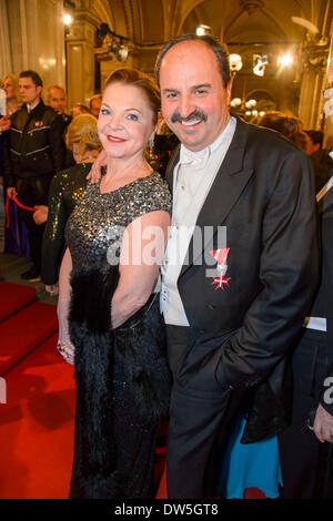Wien, Österreich. 28. Februar 2014. Johann LAFER und Frau Silvia Wiener Opernball 2014 der gesellschaftliche Höhepunkt der Ballsaison in Wien in der Wiener Staatsoper auf Donnerstag, 27. Februar 2014 in Wien - Österreich-Credit: Dpa picture-Alliance/Alamy Live News Stockfoto