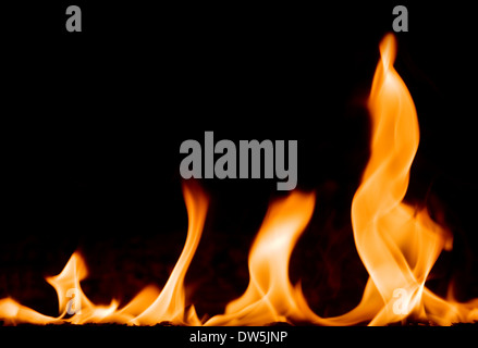 Die Nahaufnahme von einer Flamme als Hintergrund Stockfoto