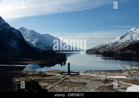Das Glenfinnan Monument und Loch Shiel, Glenfinnan, Lochaber Stockfoto