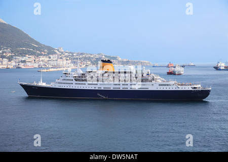 Kreuzfahrt Schiff Saga Ruby verankert im Hafen von Gibraltar Stockfoto