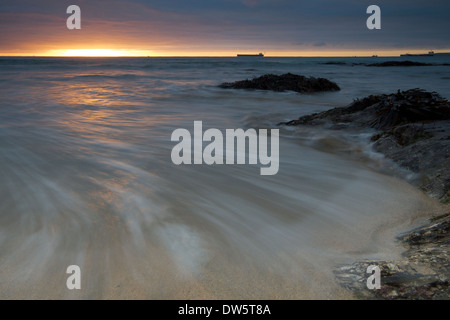 Sonnenaufgang am Schloss Beach in Falmouth Stockfoto