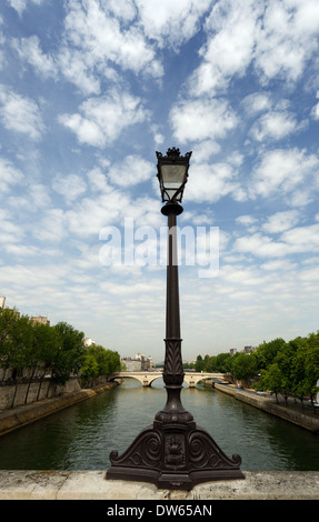 Der Fluss Seine und Ile St. Louis als von Pont Marie, Paris, Frankreich Stockfoto