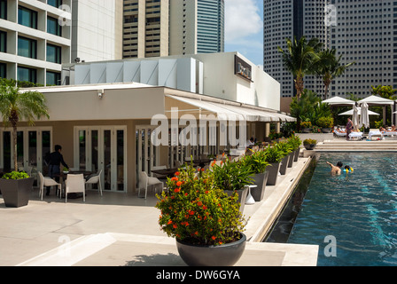 Dolce Vita Restaurant und Pool, Mandarin Oriental Hotel, Singapur Stockfoto