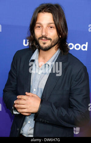 Diego Luna besucht die 1. Unite4:humanity Jahresveranstaltung hosted by Unite4good und Vielfalt am 27. Februar 2014 in Culver City, Kalifornien Stockfoto