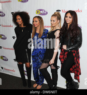 Bala Cynwyd, Pennsylvania, USA. 1. März 2014. Kleiner Mix, JADE, JESY, PERRIE, und LEIGH-ANNE, Großbritanniens beste Girlband und Gewinner des britischen X-Factor Show, bei Q102 FM in Bala Cynwyd.  Bildnachweis: Ricky Fitchett/ZUMAPRESS.com/Alamy Live-Nachrichten Stockfoto