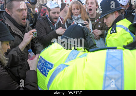 London, UK. 1. März 2014. Weltweite Demonstration gegen Korruption Credit: JOHNNY ARMSTEAD/Alamy Live News Stockfoto