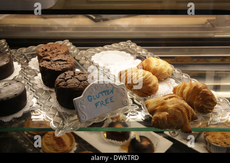 Gluten freie Desserts in Manducatis Rustica Restaurant in lic Queens angezeigt Stockfoto