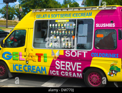 Ice Cream van Herr stark Gelati Eis weichen dienen Geelong Stockfoto