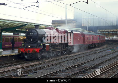 LMS Jubilee Klasse 45699 Galatea bei Carlisle Railway Station, Carlisle, Cumbria, England, Vereinigtes Königreich, Großbritannien Stockfoto