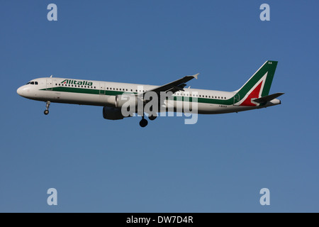 ALITALIA AIRBUS A321 Stockfoto