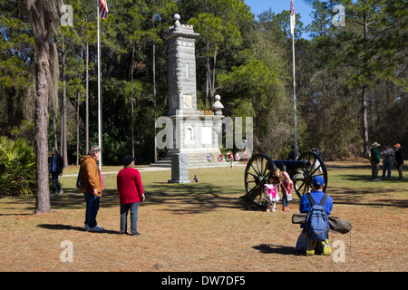Stein-Denkmal für die Schlacht von Olustee, Olustee Schlachtfeld Historic State Park, in der Nähe von Lake City, Florida, USA Stockfoto