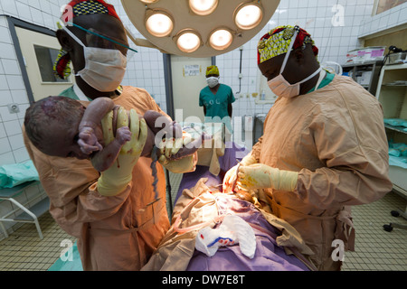 Kaiserschnitt im Krankenhaus MSF Rutshuru, North Kiwu, demokratische Republik Kongo, demokratische Republik Kongo. Stockfoto