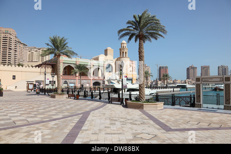 Promenade in Porto Arabia. Doha, Katar, Nahost Stockfoto