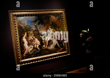 03.01.12 Bild heute von Tal Cohen - Tizians "Diana und Callisto" ist für die Öffentlichkeit in der National Gallery in London gesichert 1. März 2012, "Diana und Callisto" und "Diana und Actaeon" wurden im Vereinigten Königreich seit mehr als 200 Jahren. Sie wurden beide als Teil eines Zyklus von Werken von Philip II von Spanien gemalt und sie repräsentieren einen Höhepunkt in der italienischen Renaissance-Kunst. Stockfoto