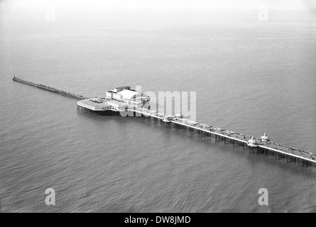 Blackpool North Pier vom Turm, 1964 Stockfoto