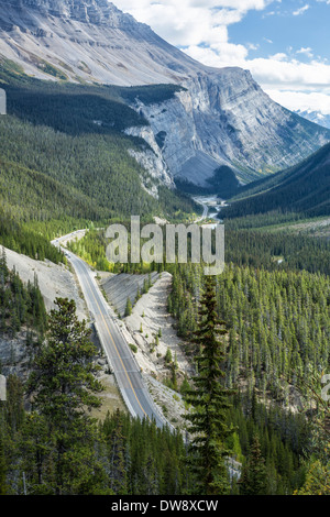 Icefields Parkway im Banff Nationalpark, Alberta, Kanada. Stockfoto