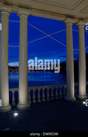 Boathouse Row entlang des Schuylkill River in Philadelphia, Pennsylvania, USA Stockfoto