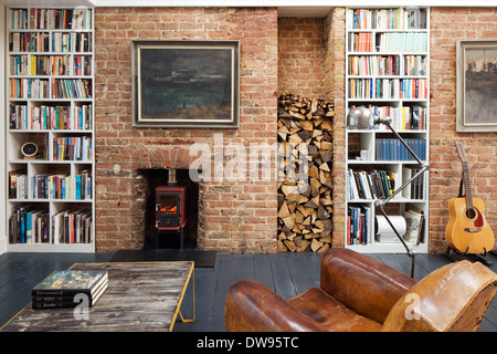 Atelierhaus Brighton, Brighton, Vereinigtes Königreich. Architekt: Richard Dewhurst Design., 2014. Ansicht des Atelier des Künstlers offenbart doub Stockfoto