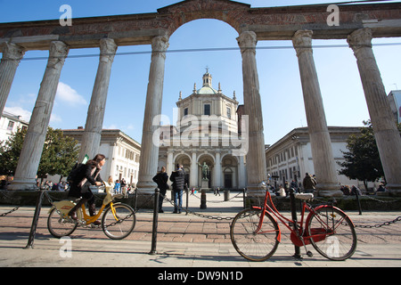 Colonne di San Lorenzo, befindet sich vor der Basilika San Lorenzo Maggiore, Mailand, Italien Stockfoto