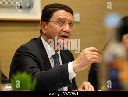 Berlin, Deutschland. 4. März 2014. Pressegespräch mit dem Generalsekretär der World Tourism Organization (UNWTO), Taleb D. Rifai, Fakten und Trends im internationalen Tourismus realisiert im Hotel Grand Hyatt in Berlin. / Foto: D. Taleb Rifai, Generalsekretär der World Tourism Organization (UNWTO) © Reynaldo Paganelli/NurPhoto/ZUMAPRESS.com/Alamy Live News Stockfoto