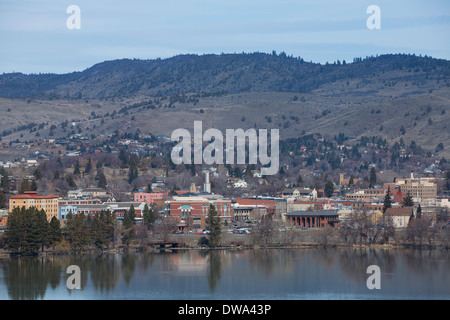 Die Stadt von Klamath Falls, Oregon im Frühjahr. USA Stockfoto