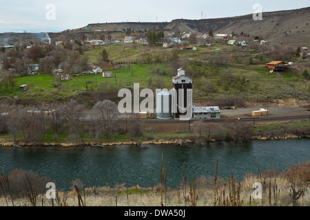 Frühling in Maupin, Oregon entlang des Deschutes River. USA Stockfoto