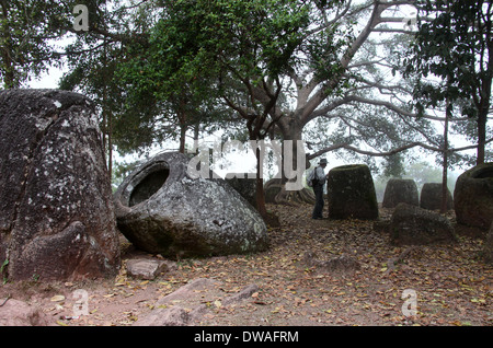 Hai Hin Phu Salato die Seite 2 des Plain of Jars in Laos Stockfoto