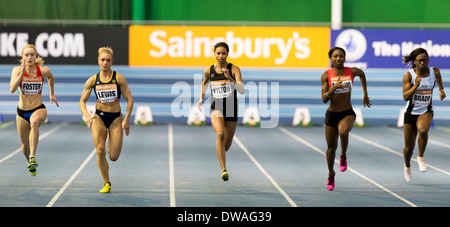 60 m Frauen Heizen 5 Sainsbury britischen Leichtathletik Hallenmasters am English Institute of Sport (EIS) Sheffield UK Stockfoto