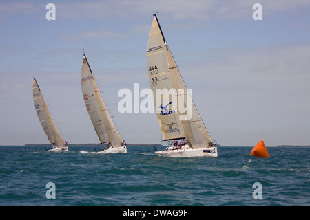 Erstklassige Boote und Segler sind jedes Jahr im Januar gezogen, um in die Acura Key West Regatta, Key West, Florida, USA konkurrieren Stockfoto