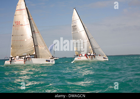 Erstklassige Boote und Segler sind jedes Jahr im Januar gezogen, um in die Acura Key West Regatta, Key West, Florida, USA konkurrieren Stockfoto