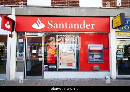 Santander Bank-Filiale auf einer britischen High street Stockfoto