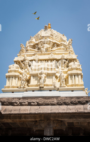 Indien Tamil Nadu Kanchipuram Sri Ekambaranathar Ekambareswarar Tempel Tempel Shiva Hindu 6. Jahrhundert Kuppeldach Vögel Statuen Figuren Gottheit religion Stockfoto