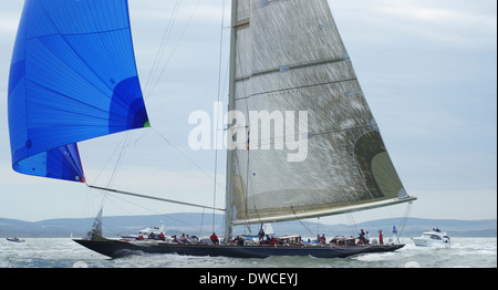 J-Klasse yacht k7 Velsheda und Crew während 2012 j-Klasse-Regatta vor der Isle Of wight Stockfoto