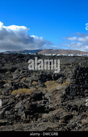 Lavastrom und Luftblasen (Jameos) der Vulkanausbrüche auf der Insel Lanzarote zwischen 1730 und 1736. Stockfoto