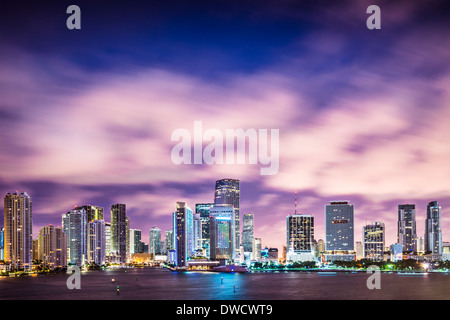 Miami, Florida, USA Skyline Innenstadt im Morgengrauen. Stockfoto