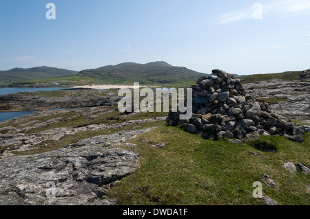Die Hügel von Heaval über Halaman Bay, Tangasdale, Isle of Barra, Western Isles, Schottland, UK Stockfoto