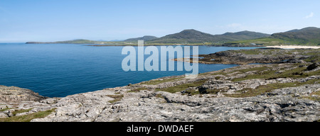 Beinn Mhartainn über Halaman Bay, Isle of Barra, Western Isles, Schottland, Vereinigtes Königreich Stockfoto